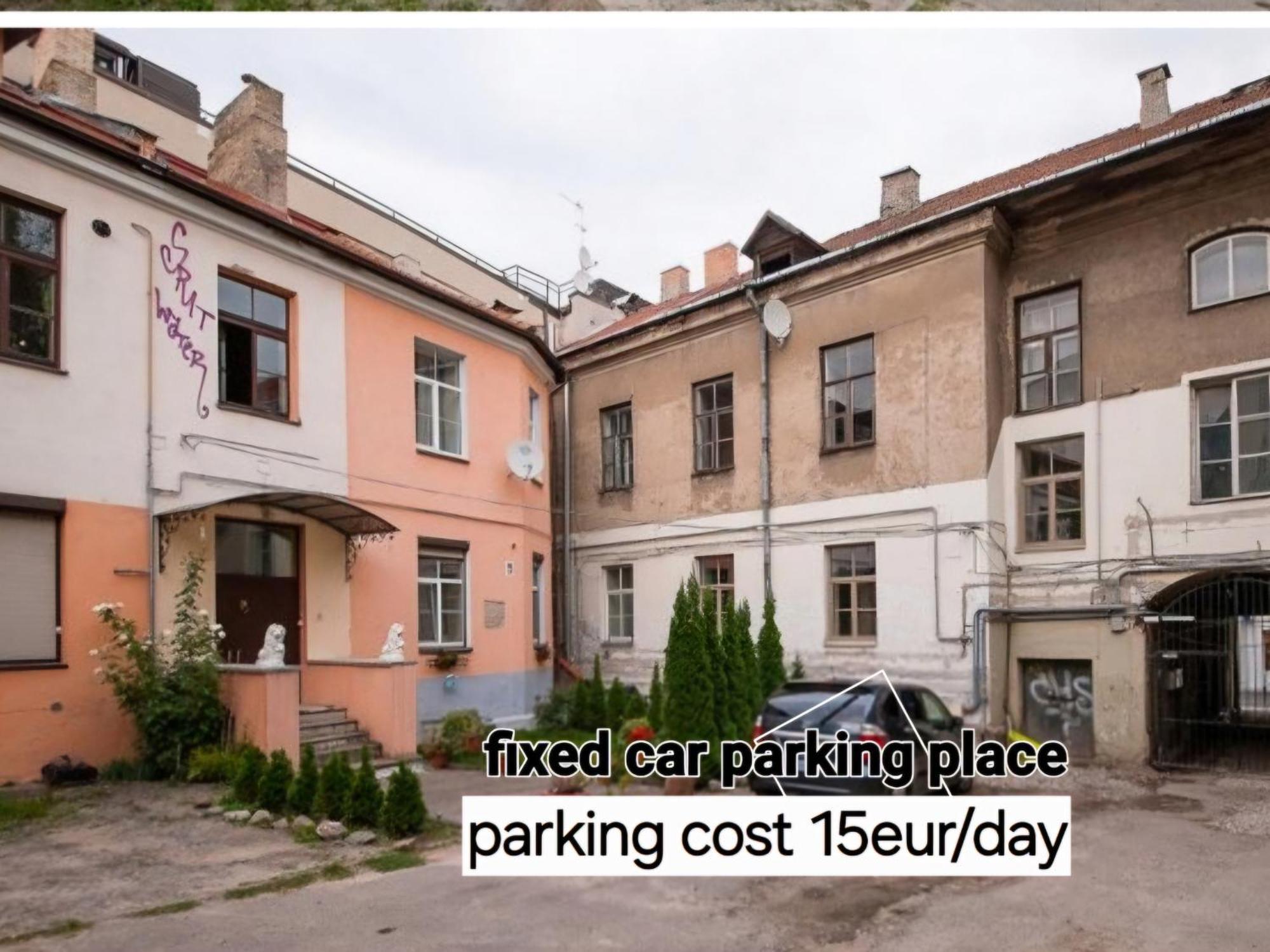 Happy Inn Toto Old Town, Self Check, Parking In The Yard, Вильнюс Экстерьер фото